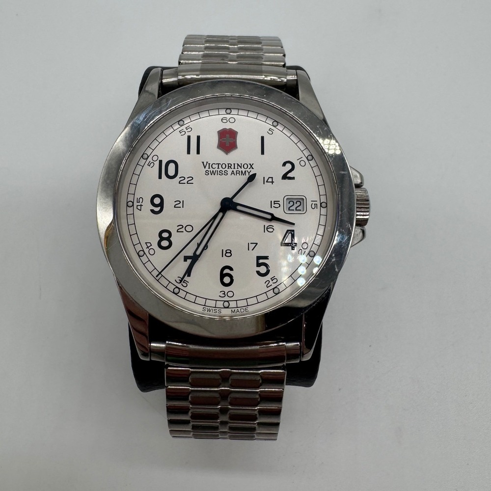 Victorinox Swiss Army 24654 Mens Watch White Dial Stainless Steel Expansion Band